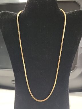Vintage Gold Flat Herringbone Necklace 24"